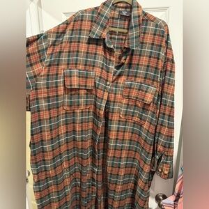 Dressed in LALA grunge goddess flannel